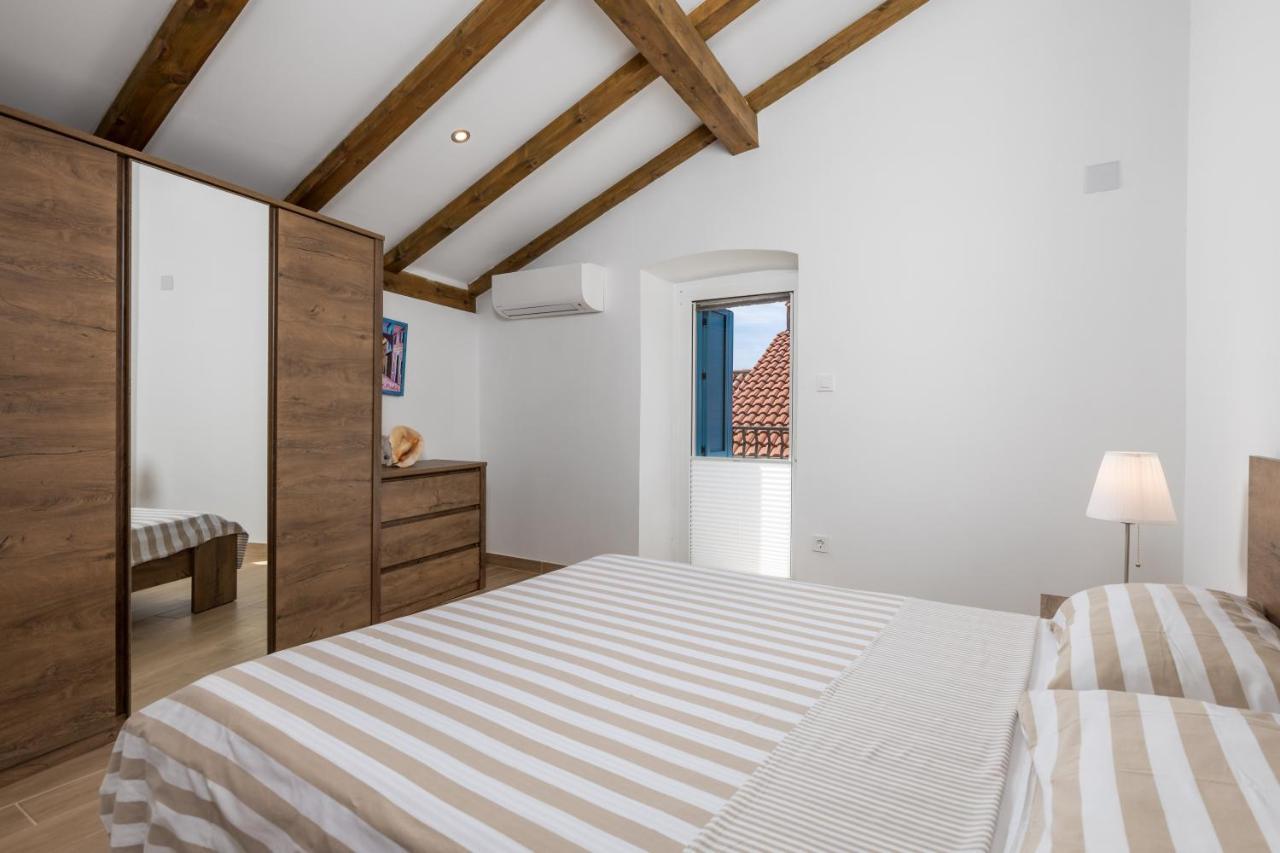 Mediterranean House Markoc New Renovated! ベリ エクステリア 写真
