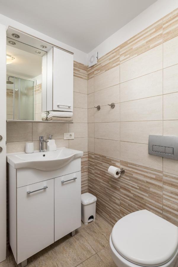 Mediterranean House Markoc New Renovated! ベリ エクステリア 写真