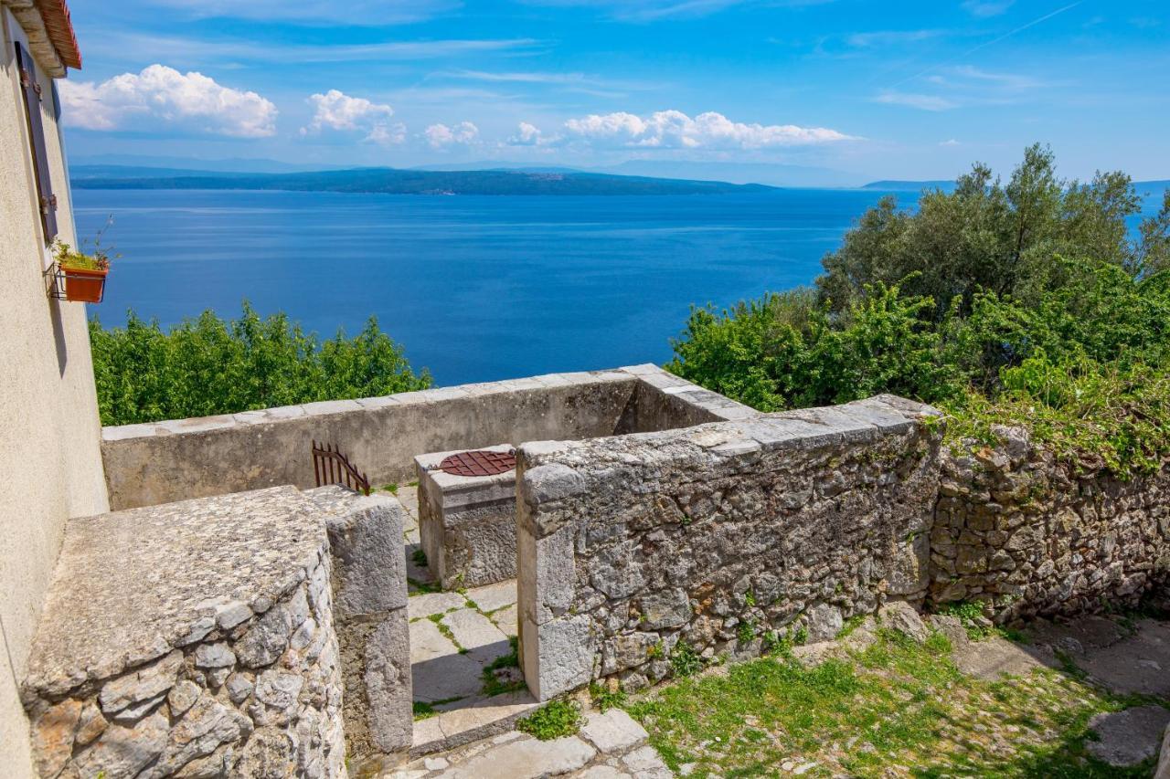 Mediterranean House Markoc New Renovated! ベリ エクステリア 写真