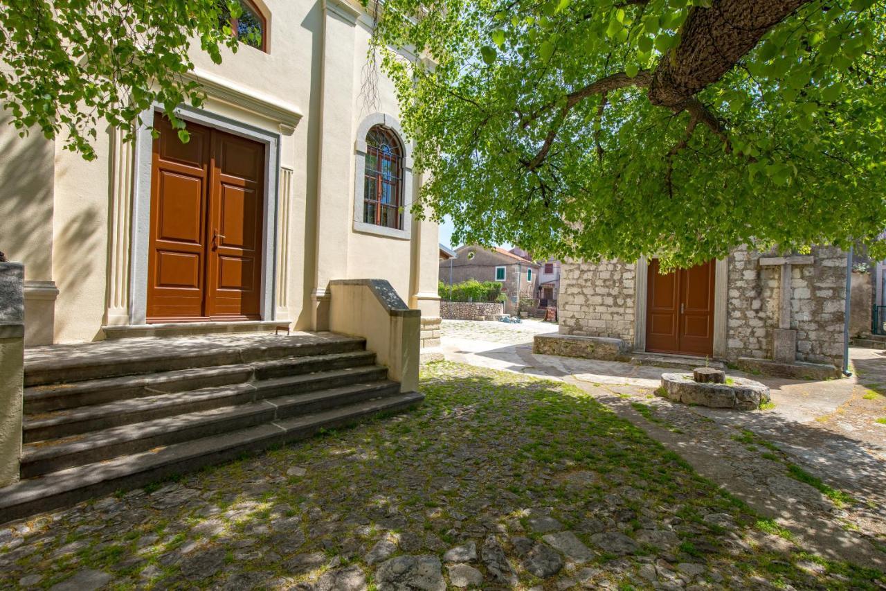Mediterranean House Markoc New Renovated! ベリ エクステリア 写真